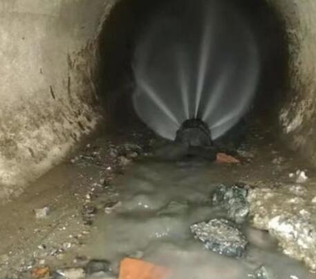 琼中市政管道清淤