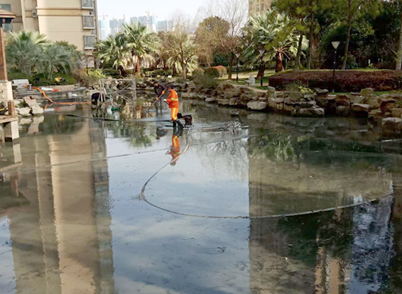 琼中景观池淤泥清理